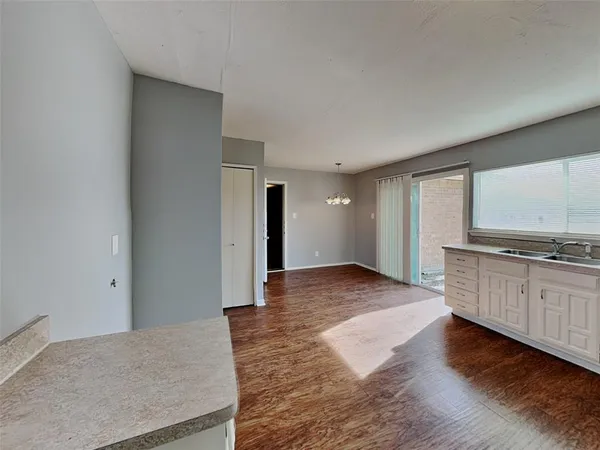 $1,825 | 7439 Oakmore Drive, Dallas, TX 75249