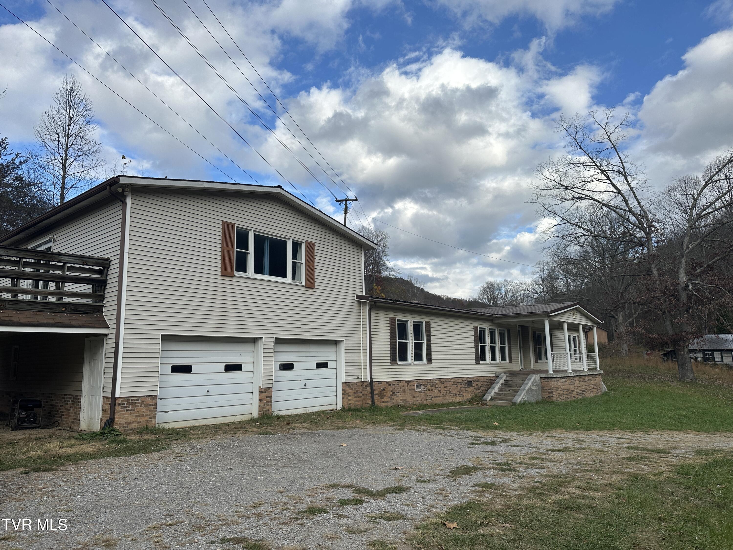 11511 Meade Fork Road Pound, VA 24279 - Photo 1 of 19 IMG_9295