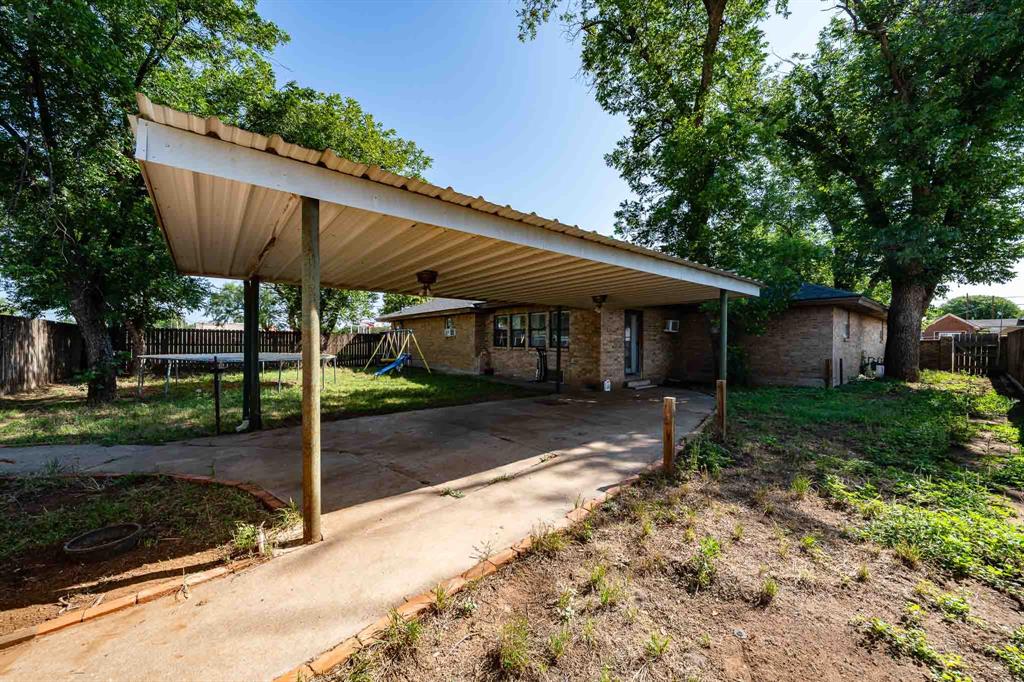605 North Cleveland Avenue Rotan, TX 79546 - Photo 16 of 18