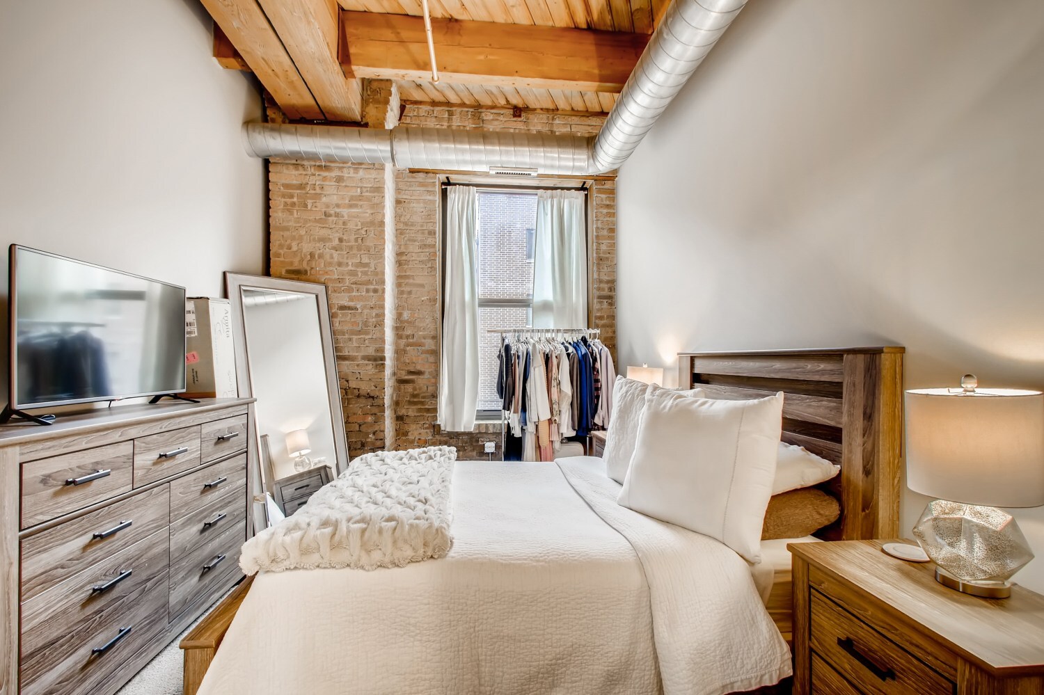 1040 West Adams Street, Unit 218 Chicago, IL 60607 - Photo 6 of 13