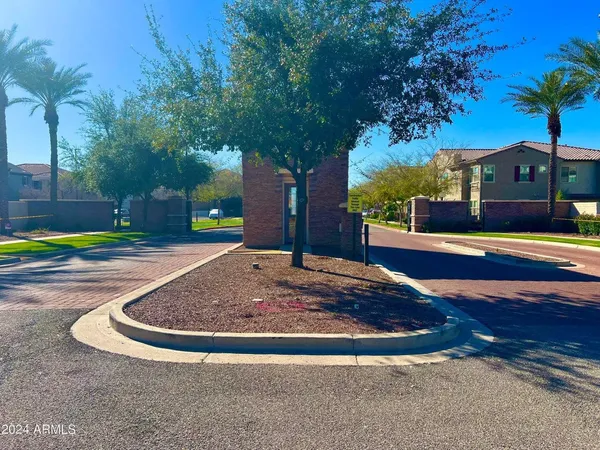 $2,090 | 2771 South Pewter Drive, Unit 103, Gilbert, AZ 85295