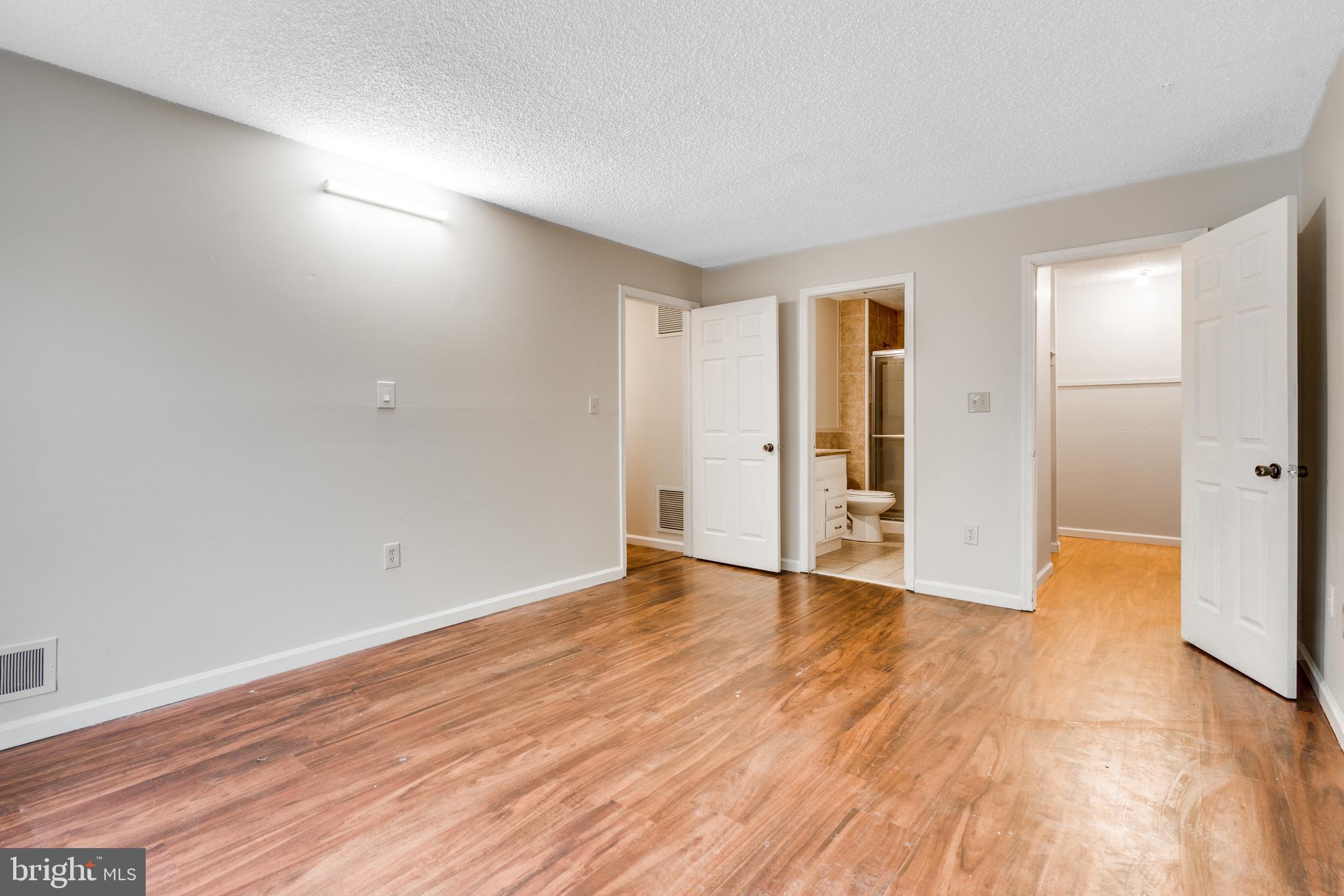 38 Holly Court Hamilton, NJ 08619 - Photo 14 of 19