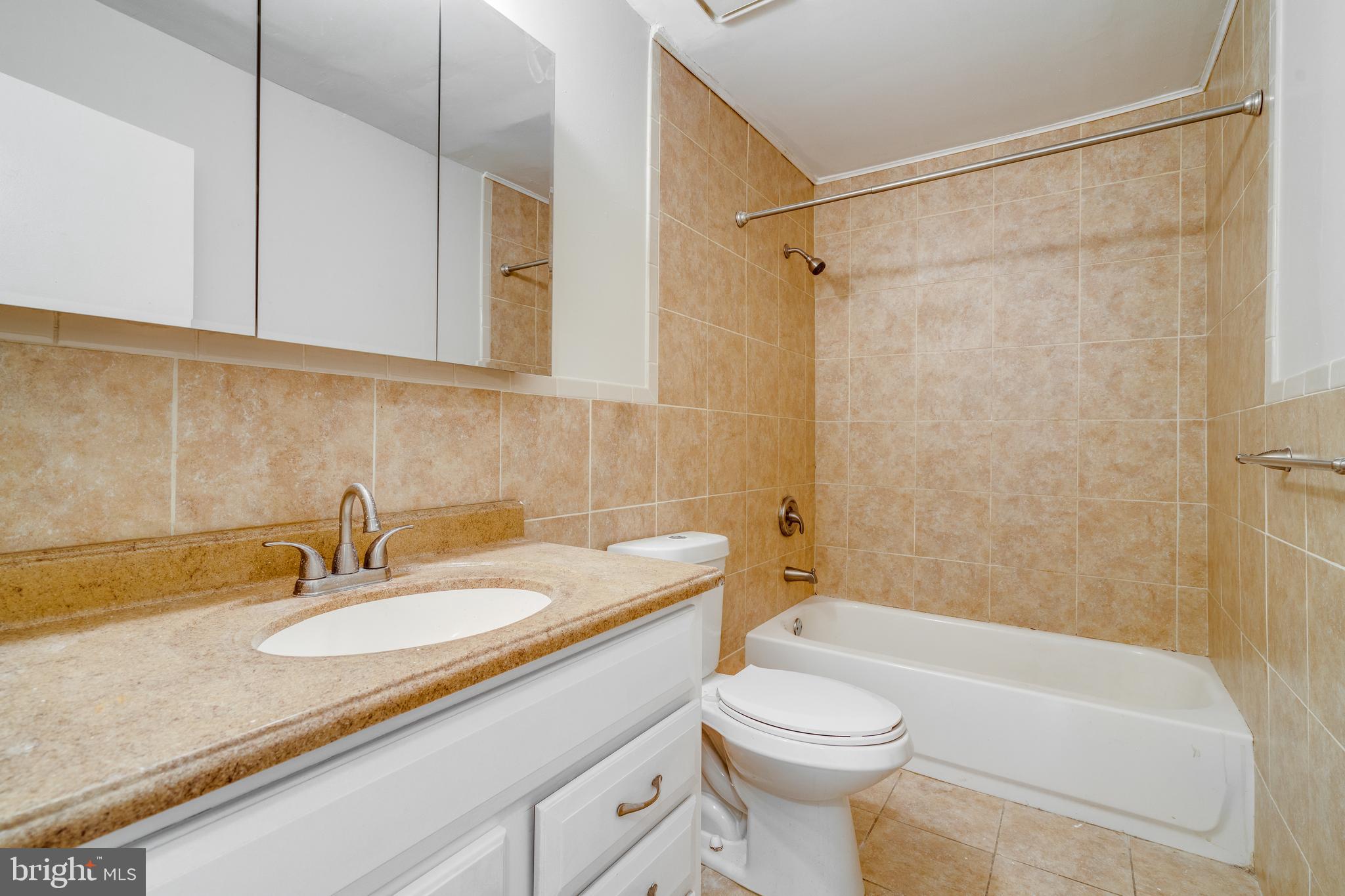 38 Holly Court Hamilton, NJ 08619 - Photo 18 of 19