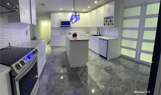 $699,950 | 607 Maple Drive, Margate, FL 33063