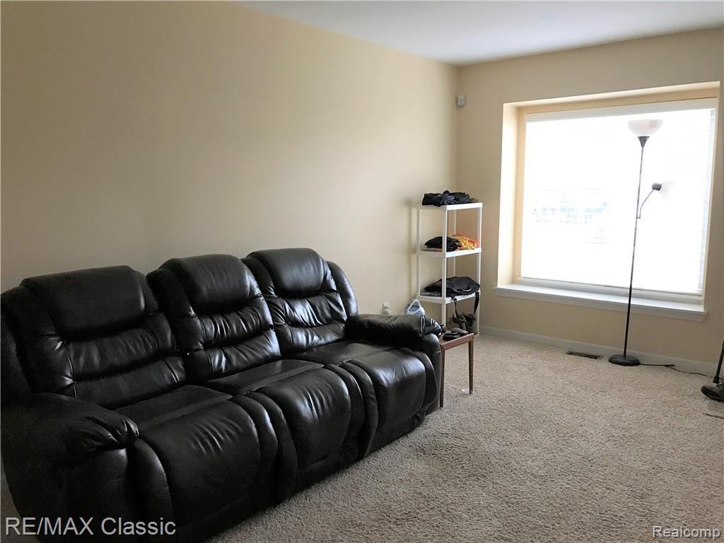 4949 Crooks Road, Unit 9L Royal Oak, MI 48073 - Photo 8 of 25 Gallery Image 8