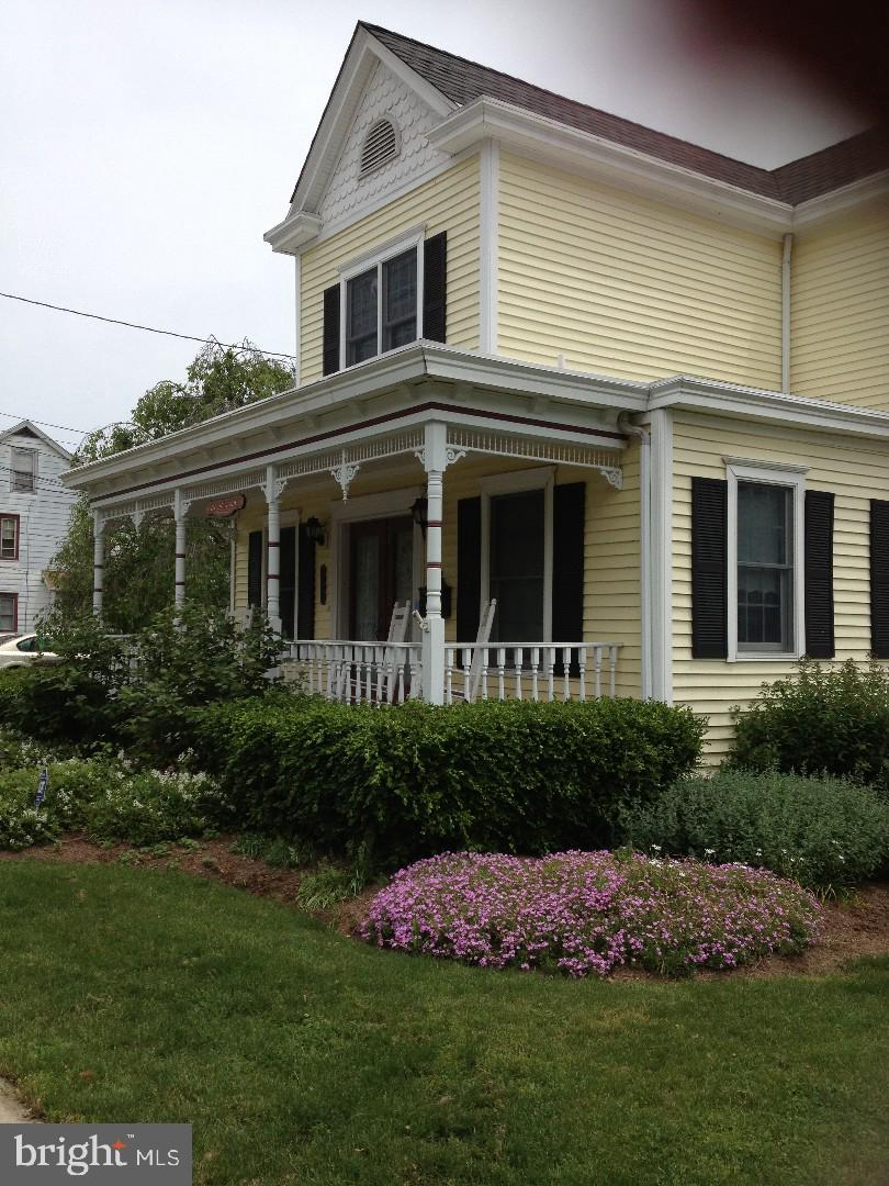 271 Main Street Hamilton, NJ 08620 - Photo 2 of 24