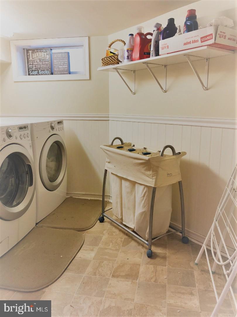 271 Main Street Hamilton, NJ 08620 - Photo 14 of 24