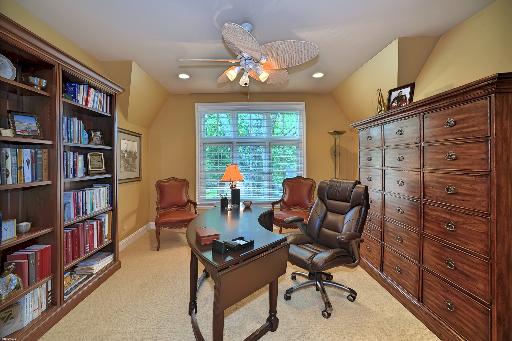 15W240 62nd Street Burr Ridge, IL 60527 - Photo 13 of 16