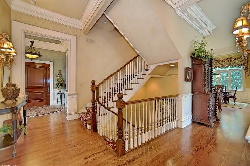 15W240 62nd Street Burr Ridge, IL 60527 - Photo 2 of 16