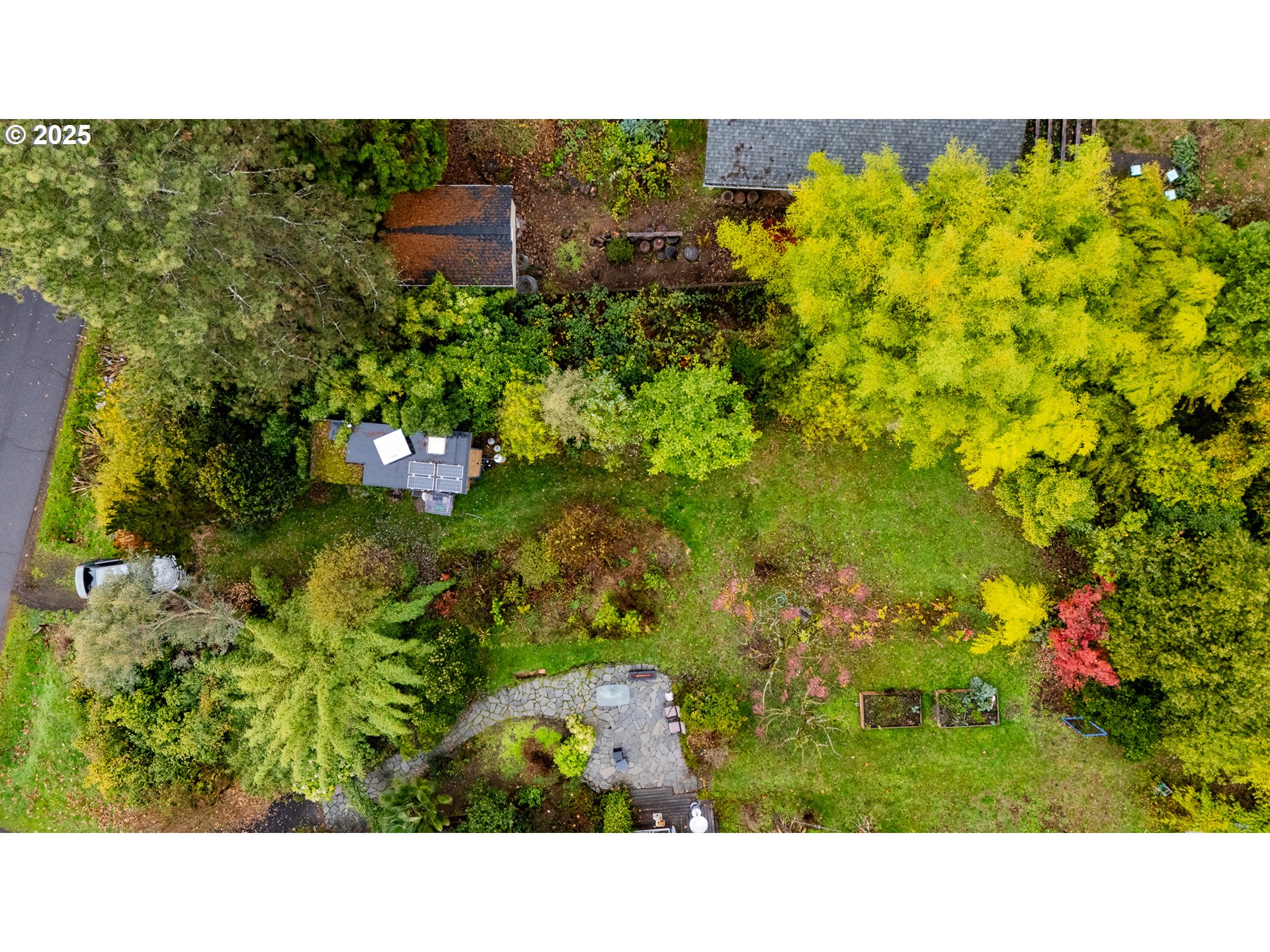 Southwest Taylors Ferry Portland, OR 97219 - Photo 11 of 13 a picture of a city