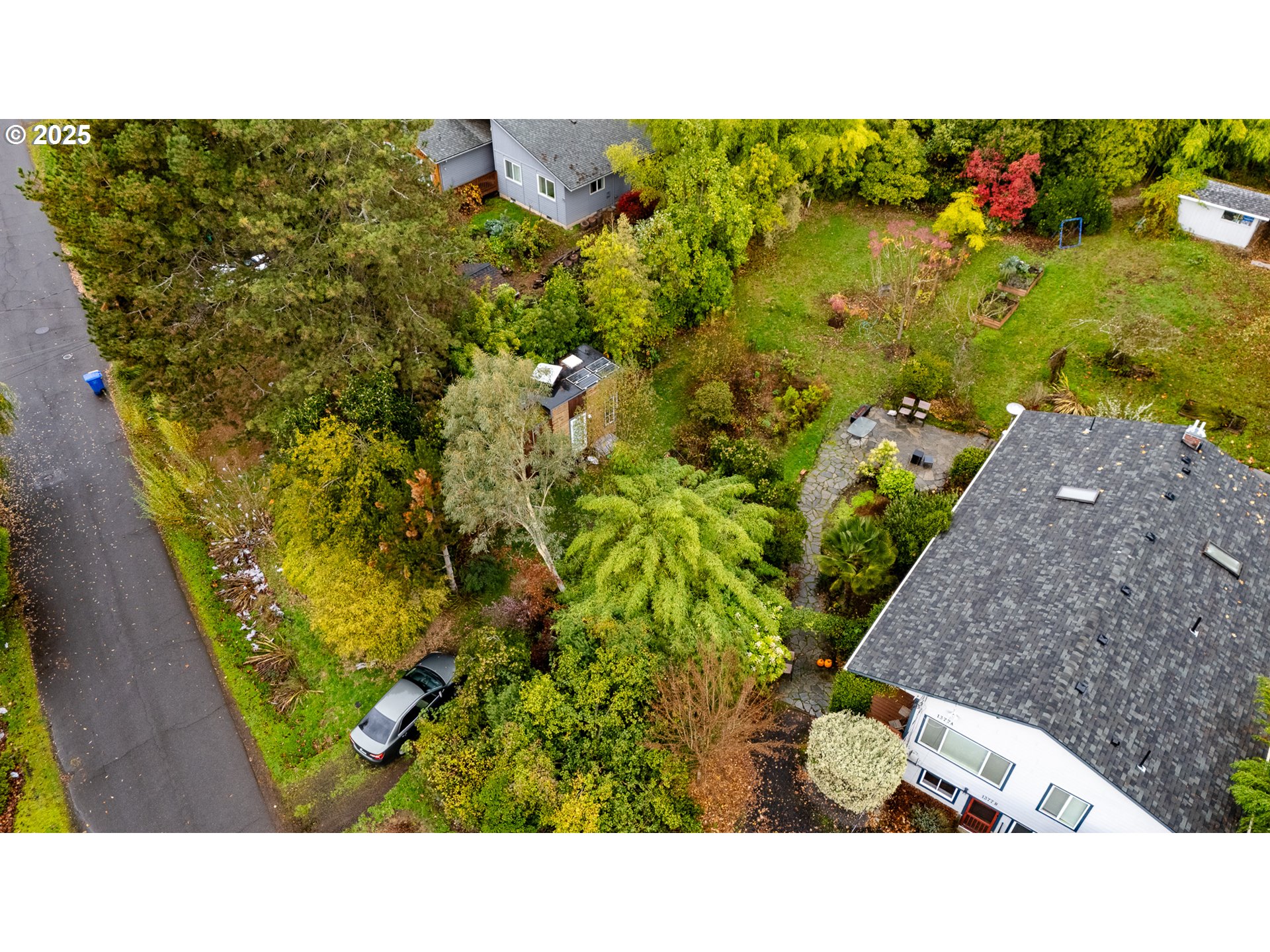 Southwest Taylors Ferry Portland, OR 97219 - Photo 8 of 13 a picture of a park