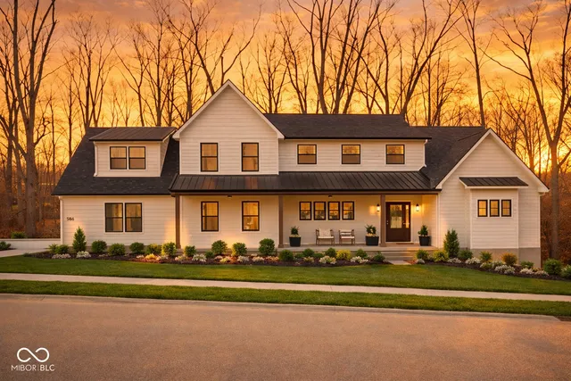 $899,500 | 5166 Oak Ridge Trail, Columbus, IN 47201