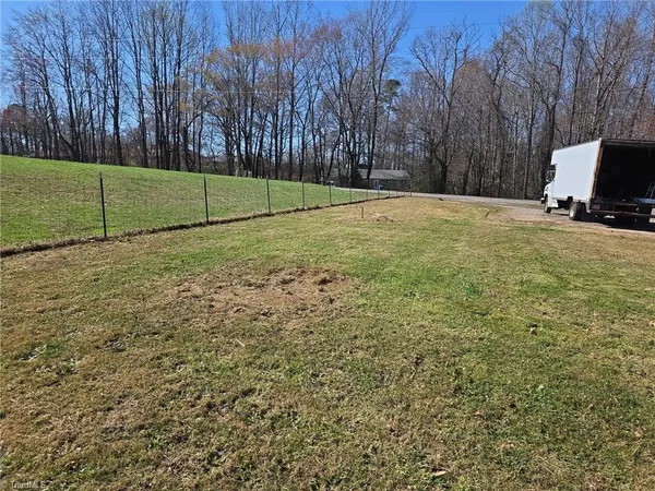 $1,495 | 504 Fairfield Road, Mocksville, NC 27028