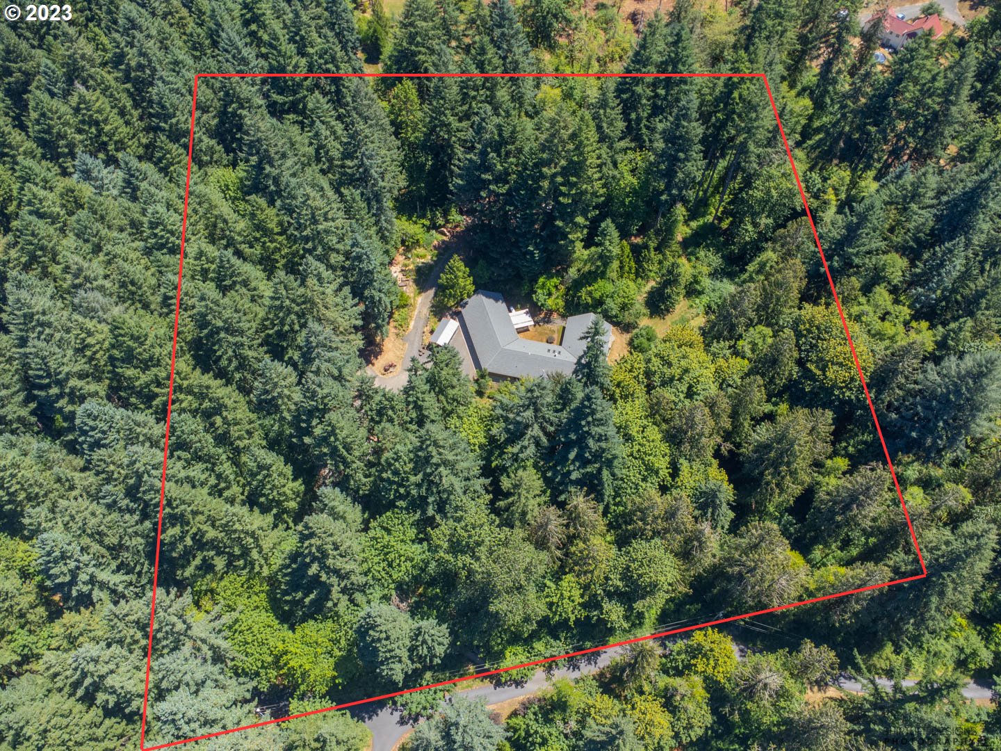 87987 Running Springs Drive Springfield, OR 97478 - Photo 4 of 47 Gallery Image 4