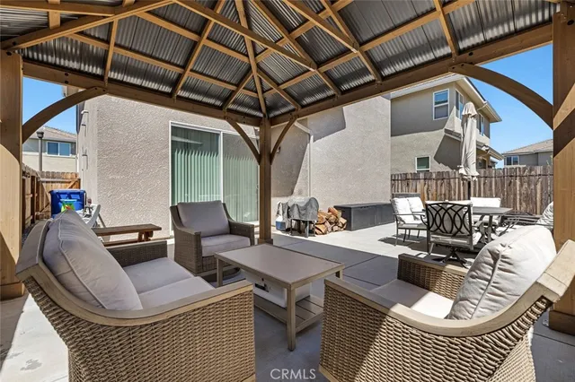 $382,500 | 3780 Highclere Way, Clovis, CA 93619