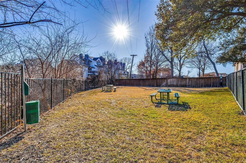 2601 Preston Road, Unit 3102 Plano, TX 75093 - Photo 26 of 29 Dog Park in Community