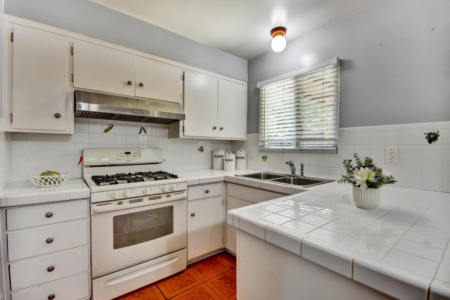 5191 Roeder Road San Jose, CA 95111 - Photo 13 of 25