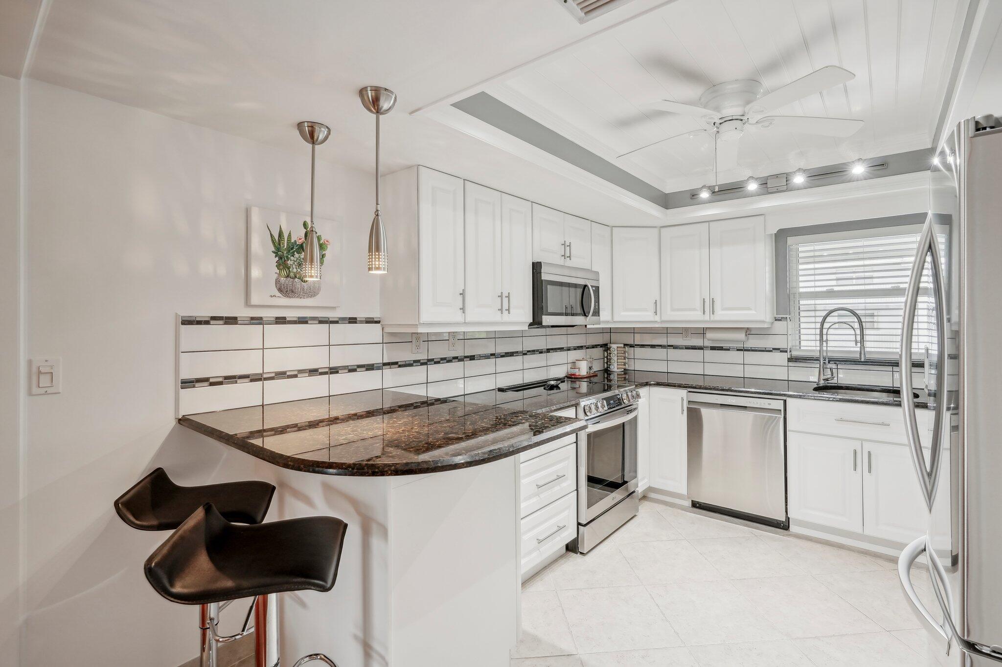 5540 North Ocean Boulevard, Unit 212 Ocean Ridge, FL 33435 - Photo 4 of 41 N Ocean Blvd 212-018