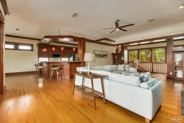 $1,000,000 | 324 Deer Point Drive, Gulf Breeze, FL 32561