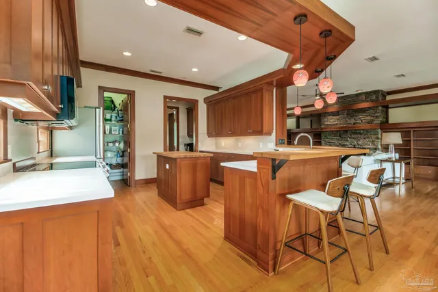 $1,000,000 | 324 Deer Point Drive, Gulf Breeze, FL 32561