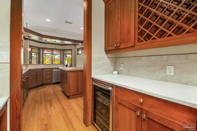 $1,000,000 | 324 Deer Point Drive, Gulf Breeze, FL 32561