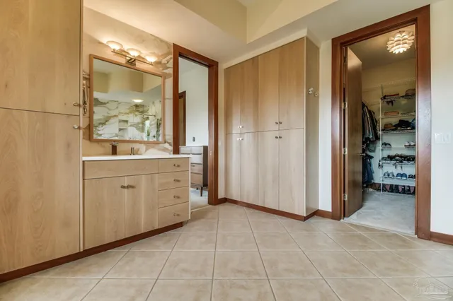 $1,000,000 | 324 Deer Point Drive, Gulf Breeze, FL 32561