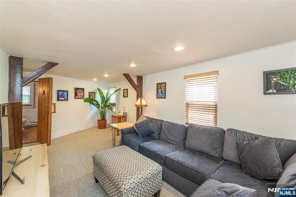 251 McCosh Road Montclair, NJ 07043 - Photo 15 of 35