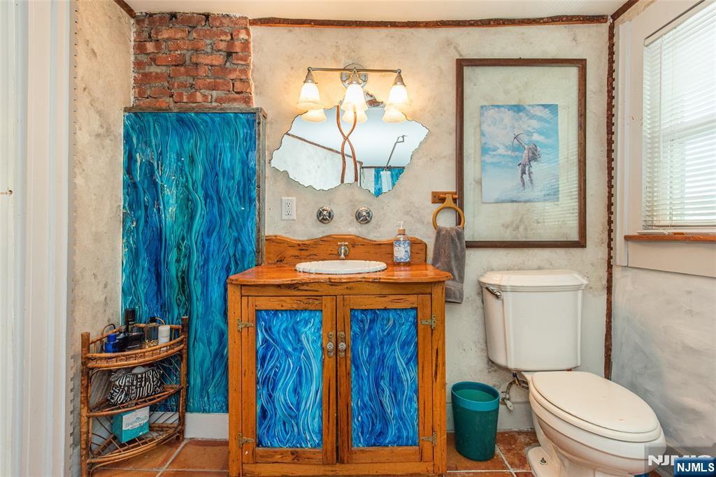 251 McCosh Road Montclair, NJ 07043 - Photo 18 of 35