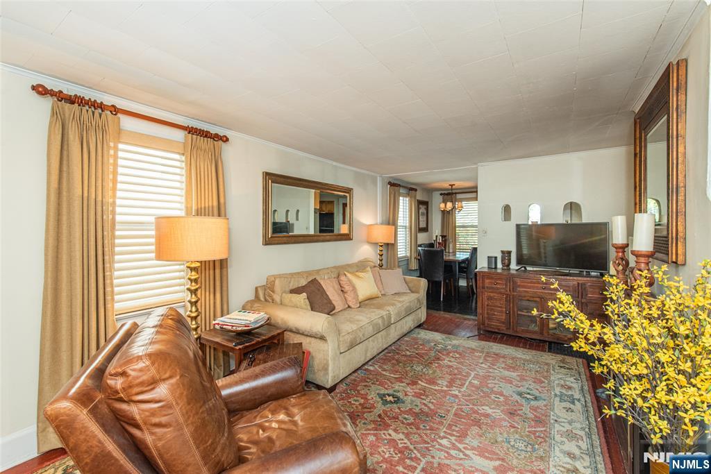 251 McCosh Road Montclair, NJ 07043 - Photo 23 of 35