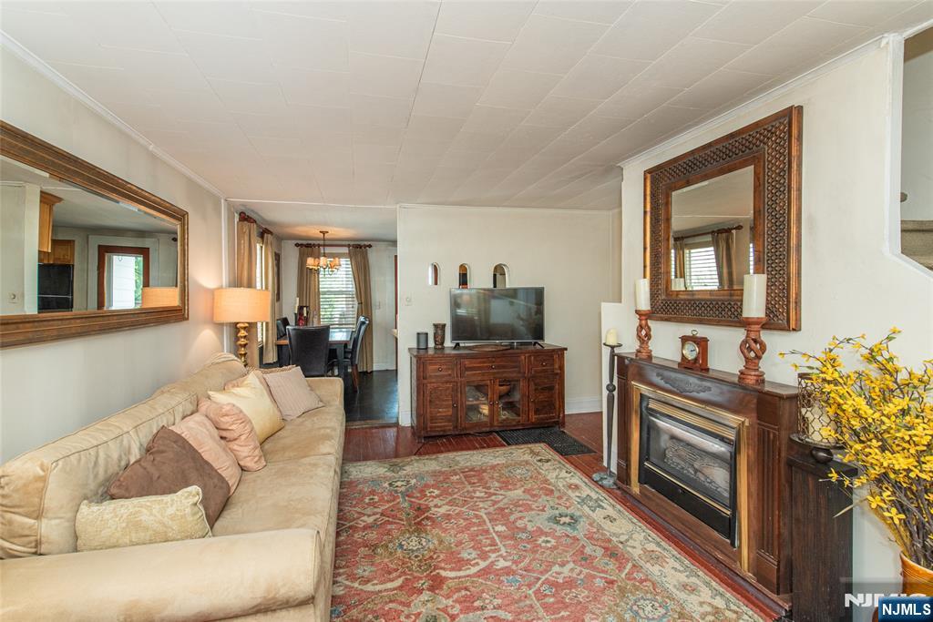 251 McCosh Road Montclair, NJ 07043 - Photo 24 of 35