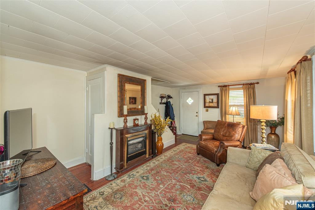 251 McCosh Road Montclair, NJ 07043 - Photo 26 of 35
