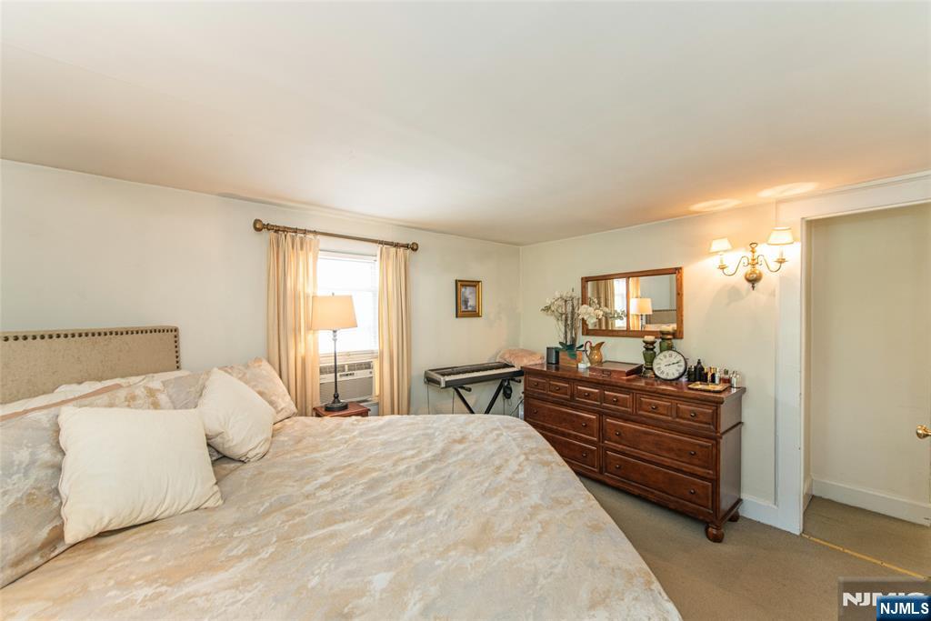 251 McCosh Road Montclair, NJ 07043 - Photo 31 of 35