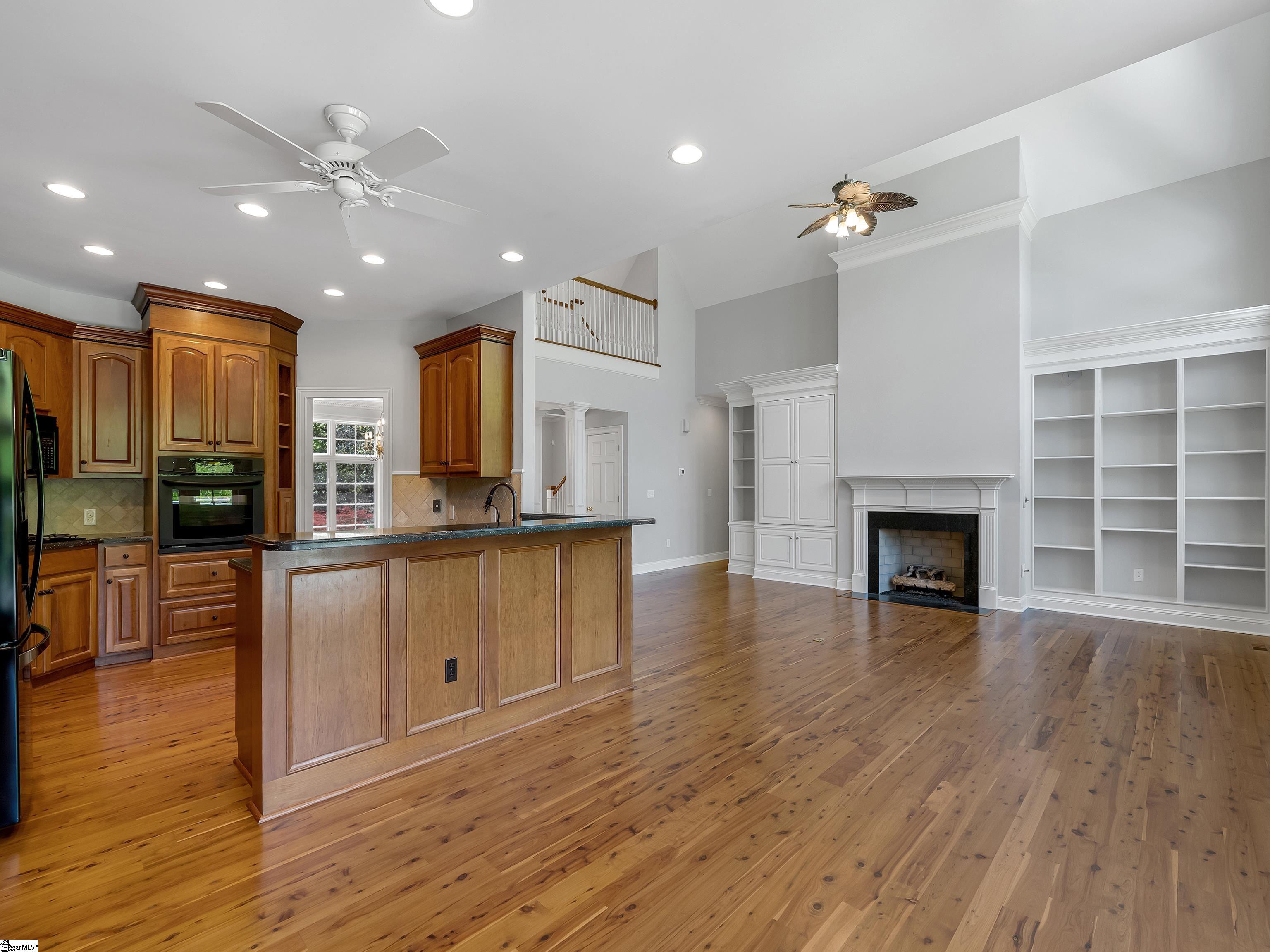 33 Eagle Rock Road Landrum, SC 29356 - Photo 13 of 36