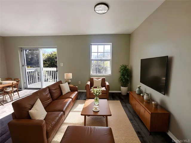 a view of an entryway