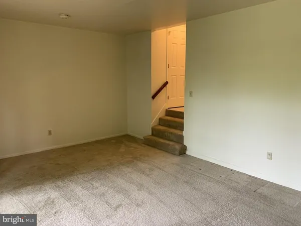 $2,250 | 4 River Way, Wilmington, DE 19809