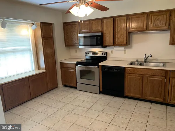 $2,250 | 4 River Way, Wilmington, DE 19809