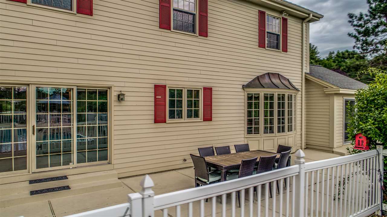 58 Gage Road Bedford, NH 03110 - Photo 9 of 38
