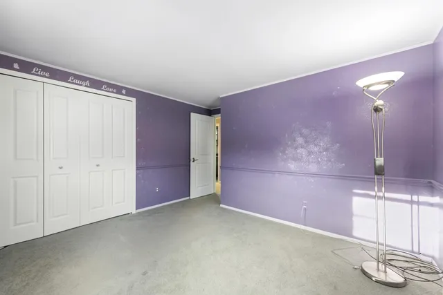 $320,000 | 21053 East Glen Haven Circle, Northville, MI 48167