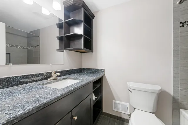 $320,000 | 21053 East Glen Haven Circle, Northville, MI 48167