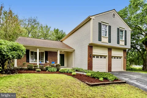 $795,000 | 302 Bostwick Lane, Gaithersburg, MD 20878