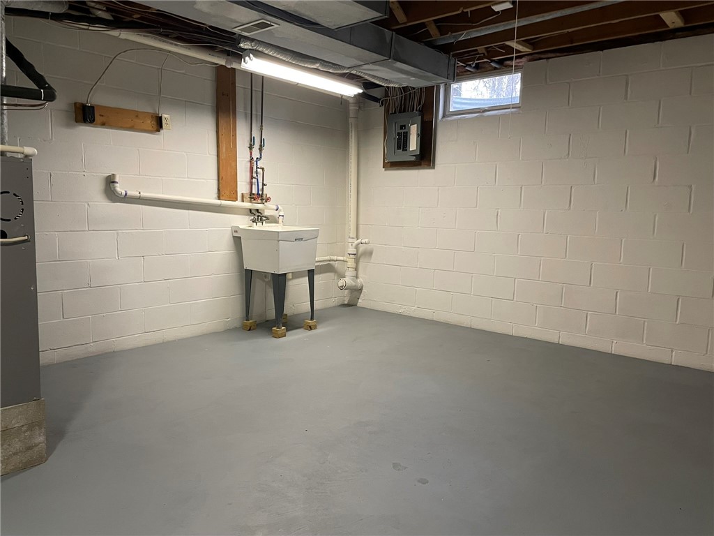 75 Southfield Drive Webster, NY 14580 - Photo 13 of 15