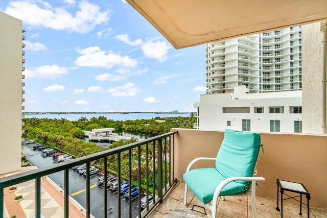 $5,700 | 4200 North Ocean Drive, Unit 1705, Singer Island, FL 33404