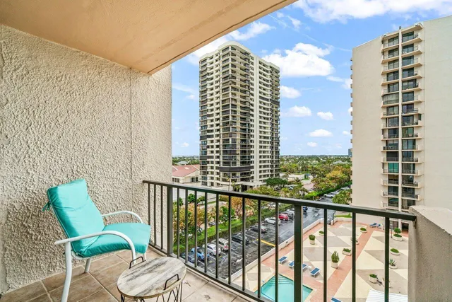 $5,700 | 4200 North Ocean Drive, Unit 1705, Singer Island, FL 33404