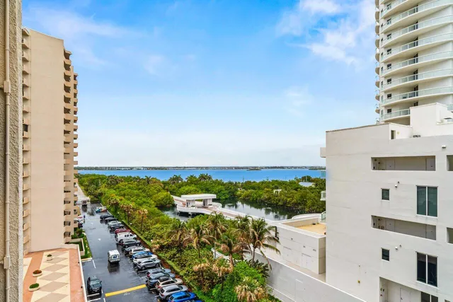 $5,700 | 4200 North Ocean Drive, Unit 1705, Singer Island, FL 33404