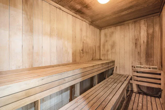 $5,700 | 4200 North Ocean Drive, Unit 1705, Singer Island, FL 33404