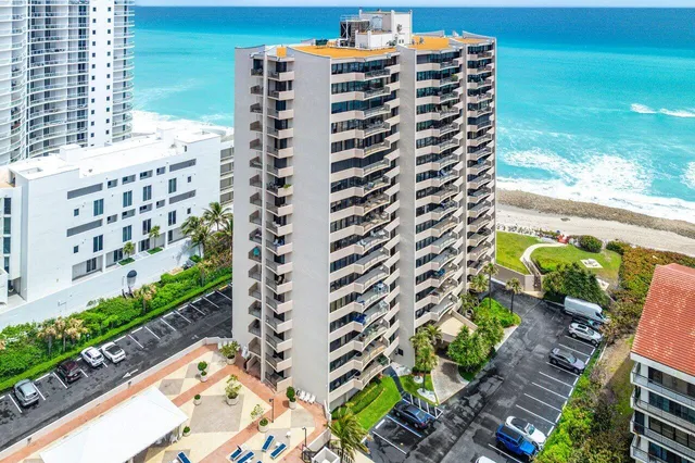 $5,700 | 4200 North Ocean Drive, Unit 1705, Singer Island, FL 33404