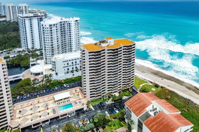 $5,700 | 4200 North Ocean Drive, Unit 1705, Singer Island, FL 33404