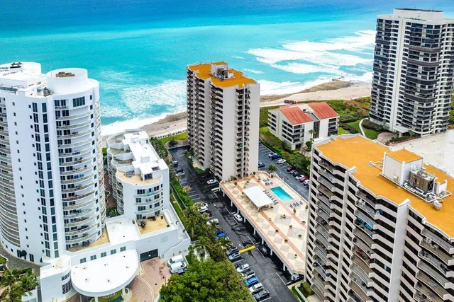 $5,700 | 4200 North Ocean Drive, Unit 1705, Singer Island, FL 33404