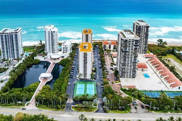 $5,700 | 4200 North Ocean Drive, Unit 1705, Singer Island, FL 33404