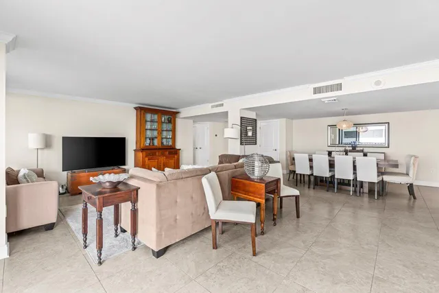 $5,700 | 4200 North Ocean Drive, Unit 1705, Singer Island, FL 33404